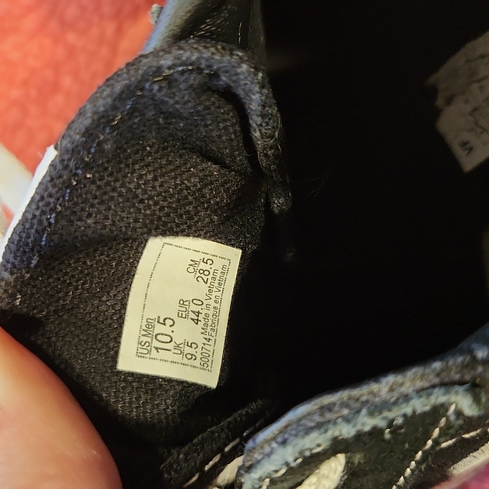 Vans - Picture 4 of 5